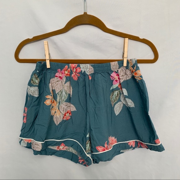 Plum Pretty Sugar Shorty Pajama Set Sz Large - Picture 6 of 7